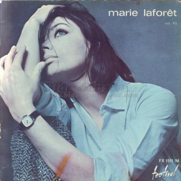 Marie Laforêt - Tour du monde en 80 bides, Le